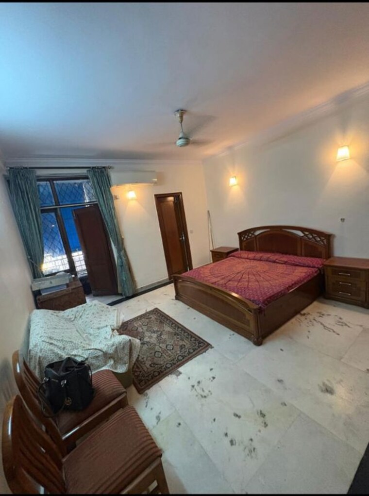 Living Room, kalkaji 3 Bedroom 1800 Sq.Ft. Builder Floor In Kalkaji Delhi 10582295