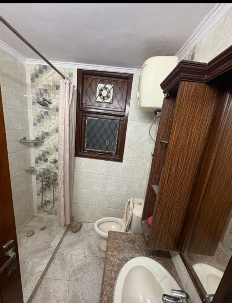 undefined, kalkaji 3 Bedroom 1800 Sq.Ft. Builder Floor In Kalkaji Delhi 10582295