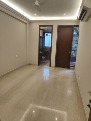Room in 3 BHK Builder Floor at Greater Kailash I – for Rent
