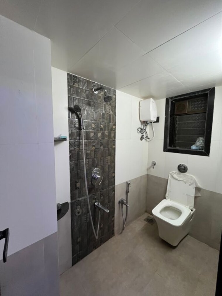 Bathroom, dombivli east 2 Bedroom 700 Sq.Ft. Apartment In Dombivli East Thane 10582283