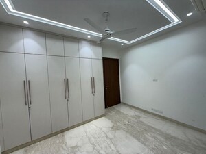 Room in 3 BHK Builder Floor at Kalkaji – for Rent