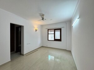 Room in 3 BHK Builder Floor at Greater Kailash I – for Rent