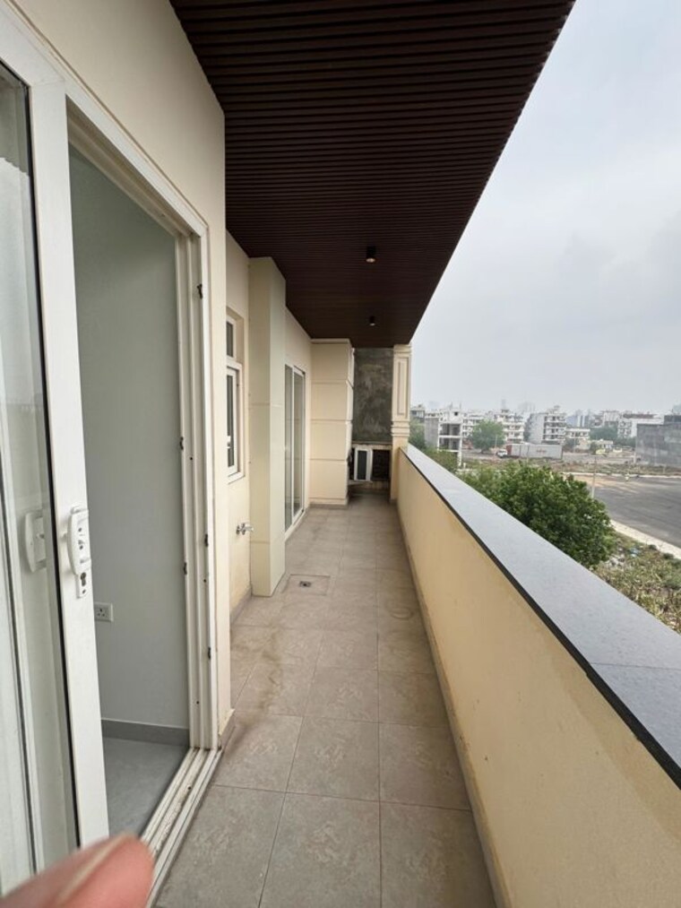 Balcony, sector 23 2 Bedroom 1430 Sq.Ft. Independent House In Sector 23 Gurgaon 10582329