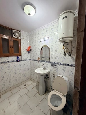 Bathroom in 2 BHK Builder Floor at Malviya Nagar – for Rent