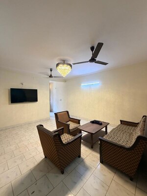 2 BHK Builder Floor For Rent in Malviya Nagar