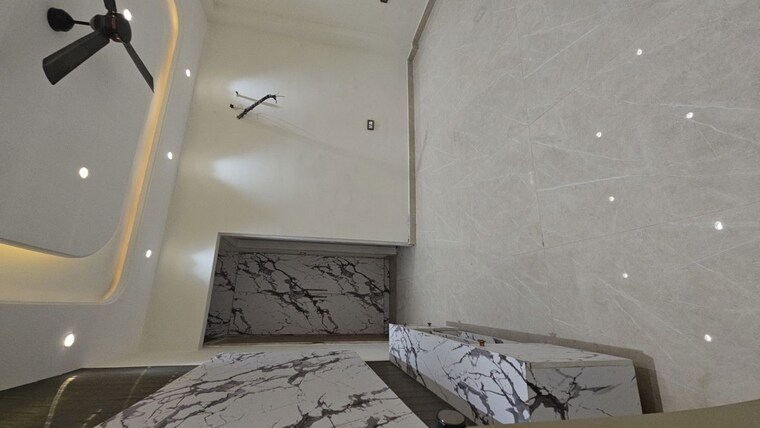 Room, green fields colony 3 Bedroom 1800 Sq.Ft. Builder Floor In Green Fields Colony Faridabad 10582338