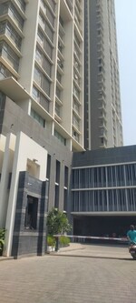 2 BHK 700 Sq.Ft. Apartment in Kalpataru Paramount