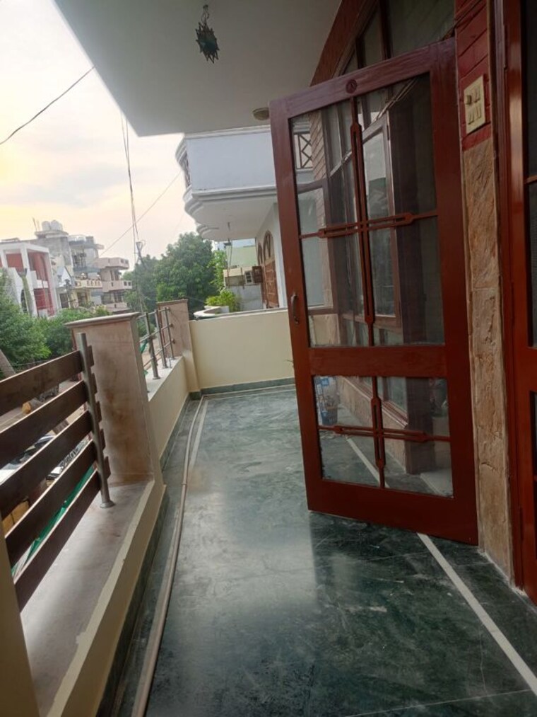 Balcony, sector 23 3 Bedroom 2525 Sq.Ft. Independent House In Sector 23 Gurgaon 10582351