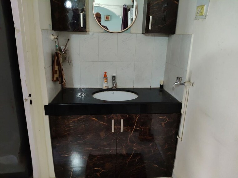 Kitchen, aundh 2 Bedroom 1000 Sq.Ft. Apartment In Aundh Pune 10582341