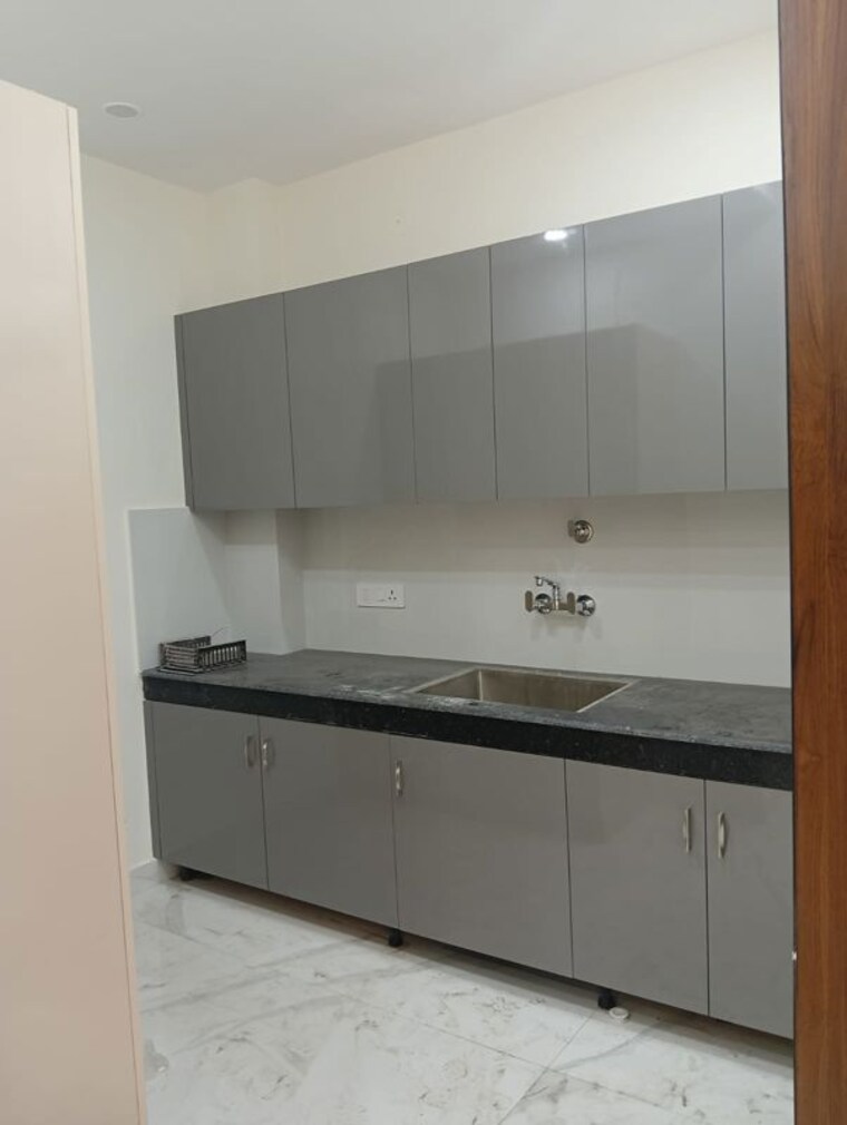 Kitchen, sector 21 1 RK 920 Sq.Ft. Independent House In Sector 21 Gurgaon 10582361