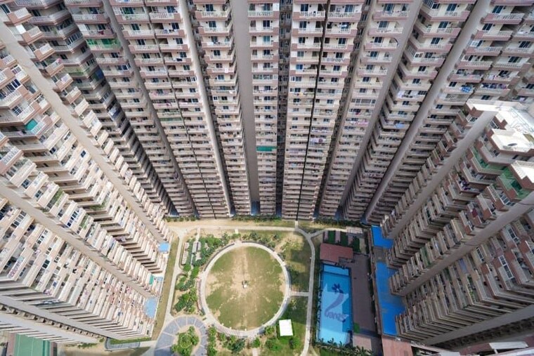 Exterior View, gaur-city-7th-avenue 2.5 Bedroom 1155 Sq.Ft. Apartment In Sector 4 Greater Noida Greater Noida 10582339