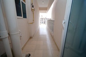 Building Lobby in 2.5 BHK Apartment at Gaur City 7th Avenue, Sector 4 Greater Noida – for Sale