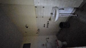 Bathroom in 1 BHK Apartment at Dilshad Colony – for Sale