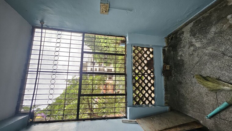 Balcony, dilshad colony 1 Bedroom 500 Sq.Ft. Apartment In Dilshad Colony Delhi 10582375
