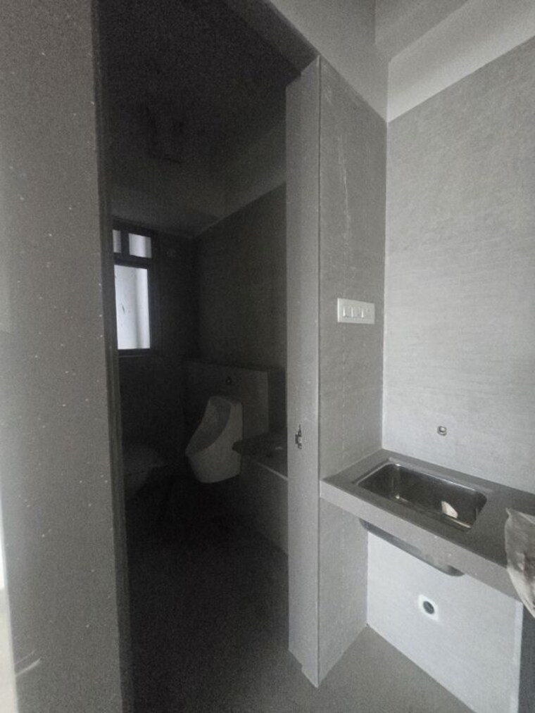 Bathroom, bhoomi-9-business-bay Commercial Office Space 1800 Sq.Ft. In Malad West Mumbai 10582370