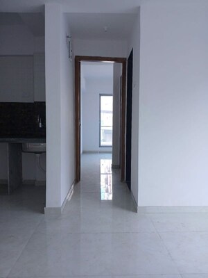 1 BHK Apartment For Rent in Blue Bird CHS, Uthalsar