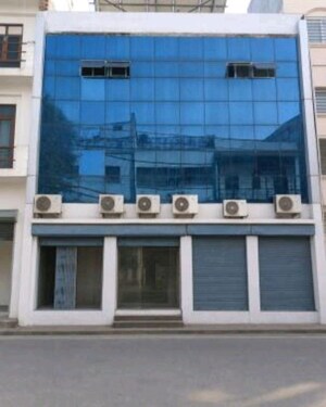  Office Space For Rent in Hazratganj
