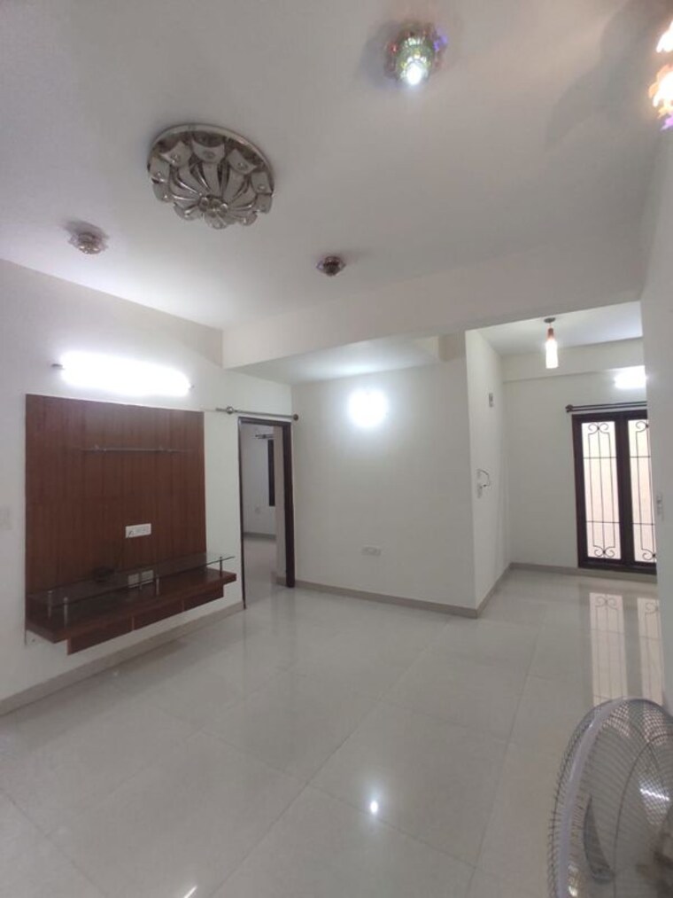 Room, coles-corner 3 Bedroom 1500 Sq.Ft. Builder Floor In Frazer Town Bangalore 10302889