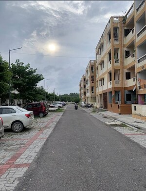 1 BHK Apartment For Sale in Nilgiri Enclave, Vrindavan Yojna