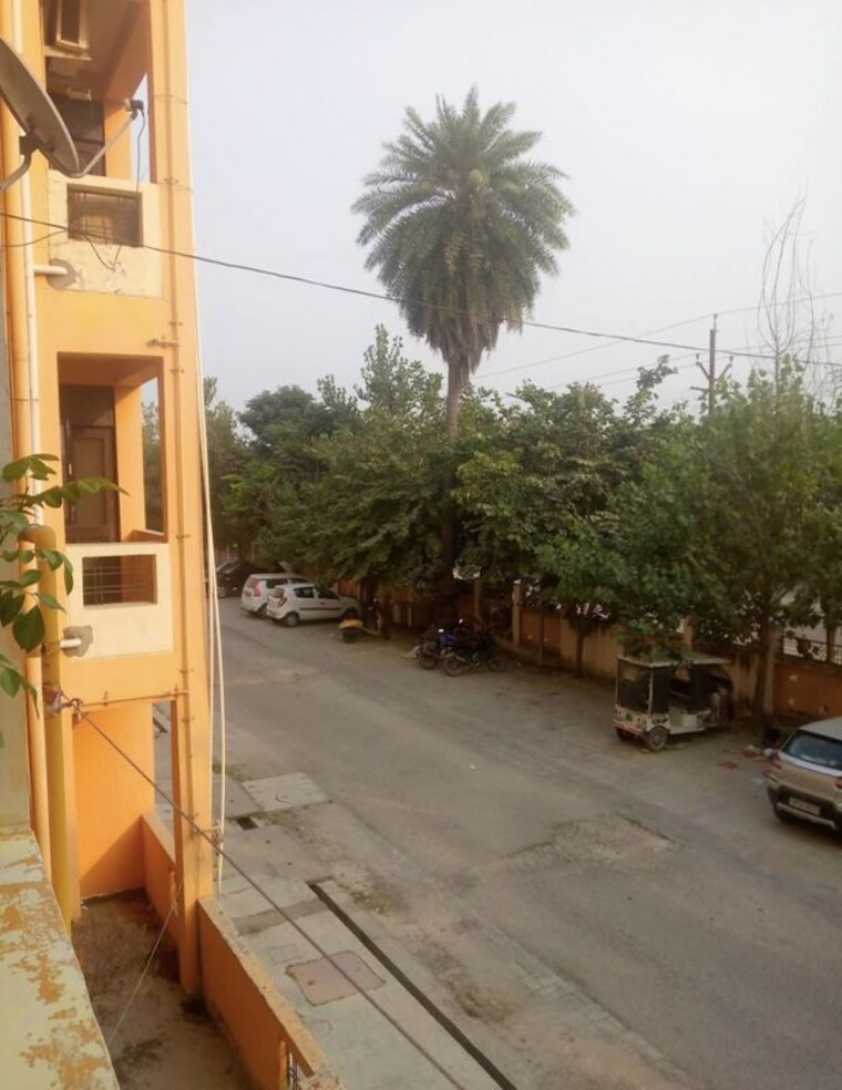 Balcony, nilgiri-enclave 1 Bedroom 681 Sq.Ft. Apartment In Vrindavan Yojna Lucknow 10582459