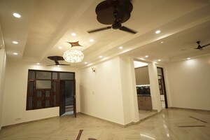 Living Room in 3.5 BHK Builder Floor at Dilshad Colony – for Sale