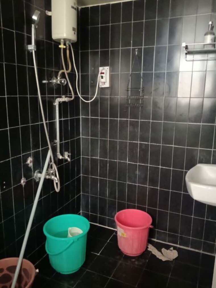 Bathroom, shri-senapati-bapat-chs 2 Bedroom 600 Sq.Ft. Apartment In Senapati Bapat Road Pune 10582479