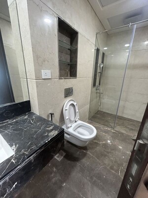 Bathroom in 4 BHK Apartment at Lokhandwala Minerva Mahalaxmi, Mahalaxmi – for Rent