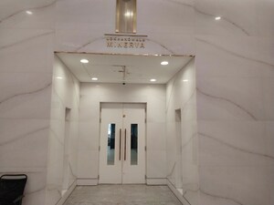 Building Lobby in 4 BHK Apartment at Lokhandwala Minerva Mahalaxmi, Mahalaxmi – for Rent