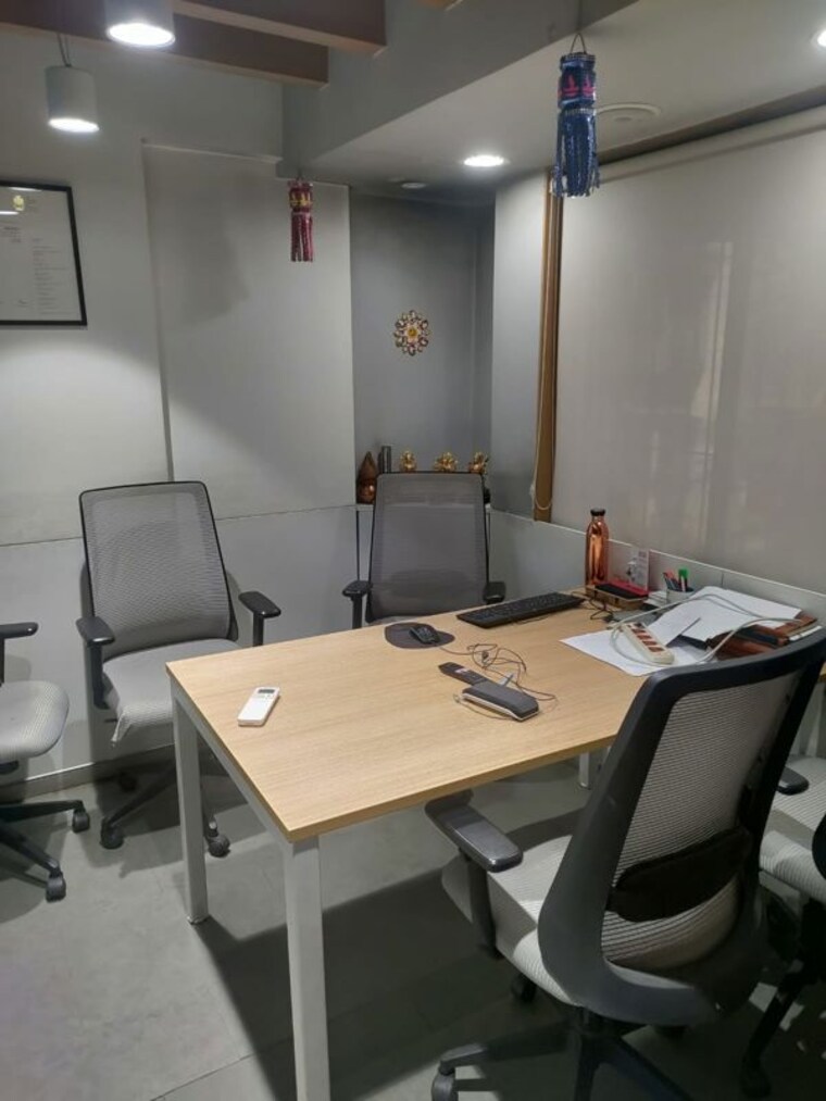 Team Area, deccan-vihar Commercial Office Space 1000 Sq.Ft. In Dadar West Mumbai 10582528