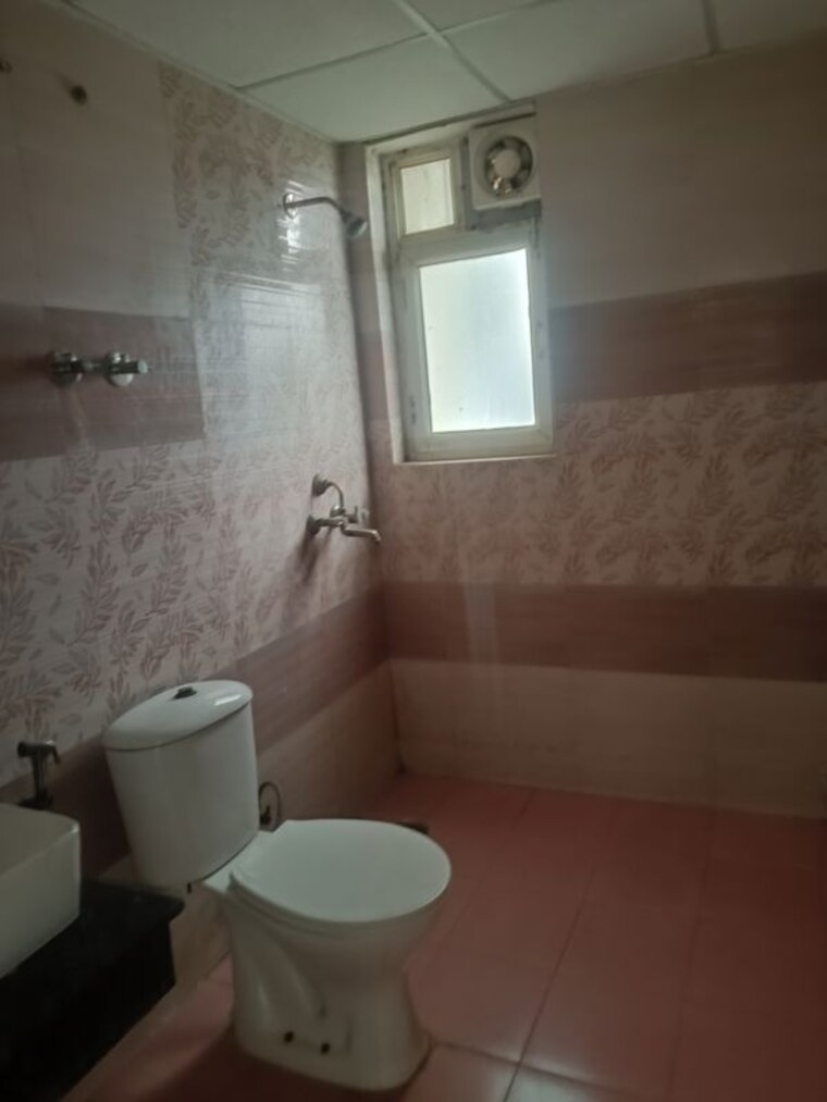 Bathroom, avs-orchard 3 Bedroom 1810 Sq.Ft. Apartment In Sector 77 Noida 10582529