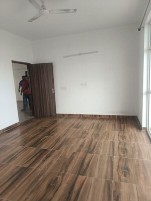 Room in 3 BHK Apartment at AVS Orchard, Sector 77 – for Rent