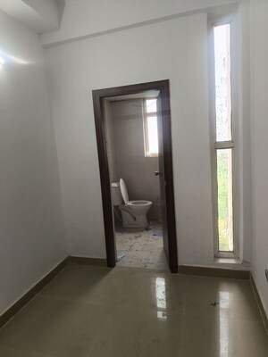 Room in 3 BHK Apartment at AVS Orchard, Sector 77 – for Rent
