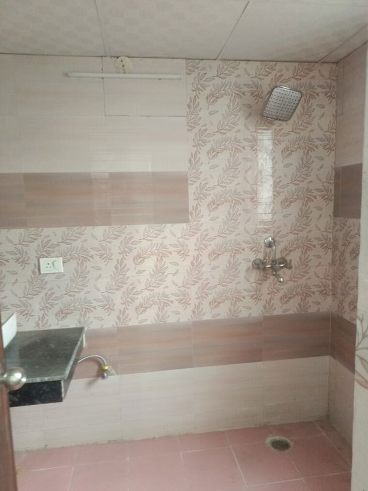 Bathroom, avs-orchard 3 Bedroom 1810 Sq.Ft. Apartment In Sector 77 Noida 10582531