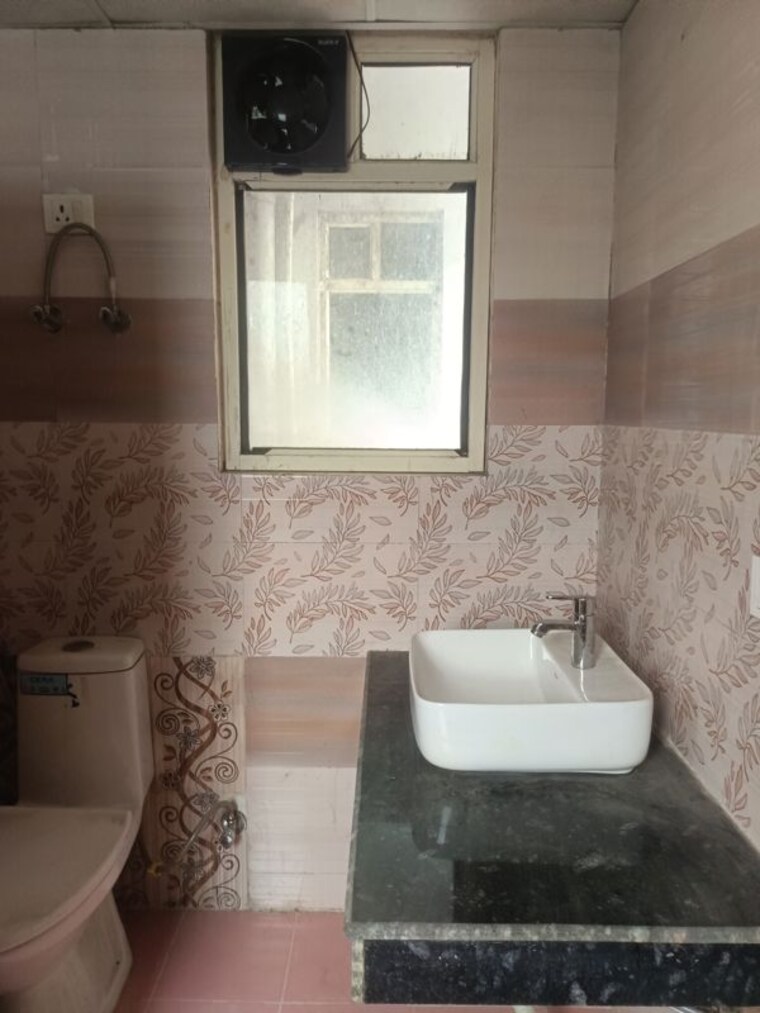 Bathroom, avs-orchard 3 Bedroom 1810 Sq.Ft. Apartment In Sector 77 Noida 10582531