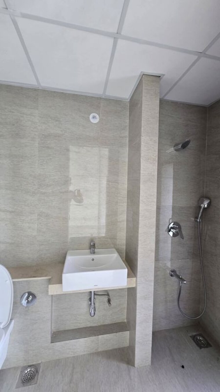 Bathroom, sheth-auris-serenity-tower-3 2 Bedroom 805 Sq.Ft. Apartment In Malad West Mumbai 10582541
