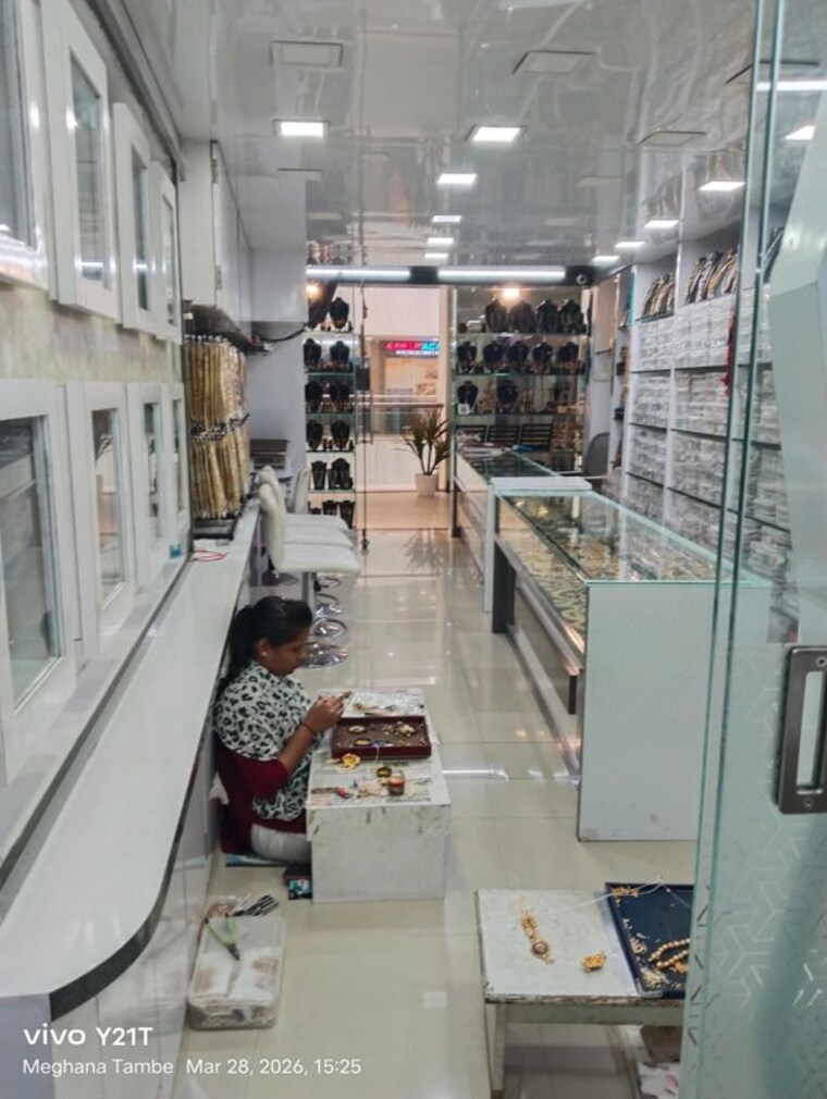 Team Area, rustomjee-eaze-zone-mall Commercial Office Space 500 Sq.Ft. In Malad West Mumbai 10582544