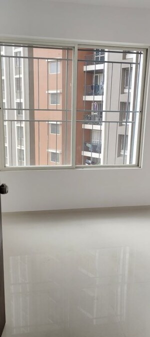 Room in 1 BHK Apartment at Ideal Balaji Vishwa, Moshi – for Rent
