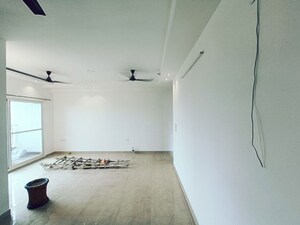 Furnished Amenities in 3 BHK Apartment at Gaur Sportswood, Sector 79 – for Rent