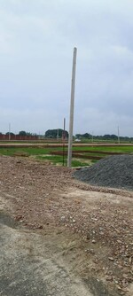 800 Sq.Ft. Plot in Pandeypur