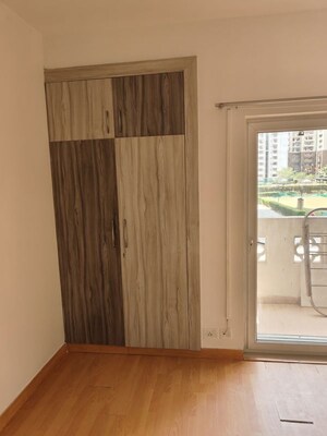 2.5 BHK Apartment For Rent in Civitech Sampriti, Sector 77
