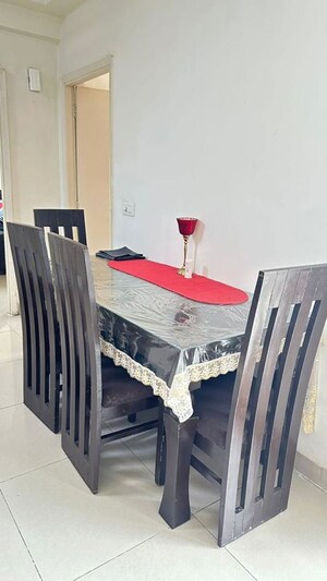 Dining area in 3 BHK Apartment at Noida Central – for Rent
