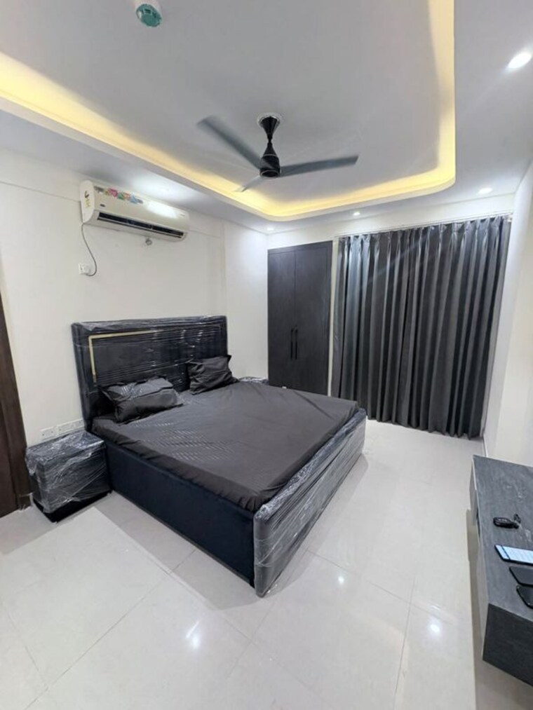 Room, noida central 3 Bedroom 1375 Sq.Ft. Apartment In Noida Central Noida 10582559