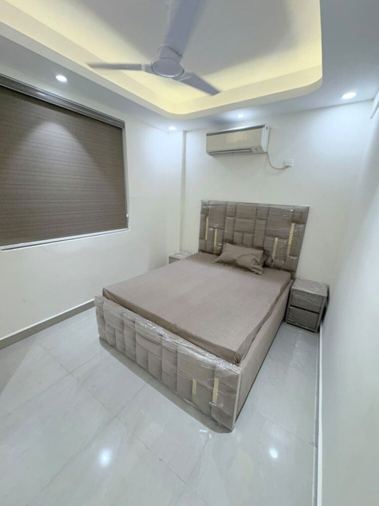Room, noida central 3 Bedroom 1375 Sq.Ft. Apartment In Noida Central Noida 10582559