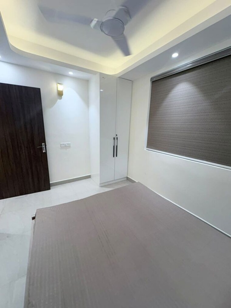 Room, noida central 3 Bedroom 1375 Sq.Ft. Apartment In Noida Central Noida 10582559