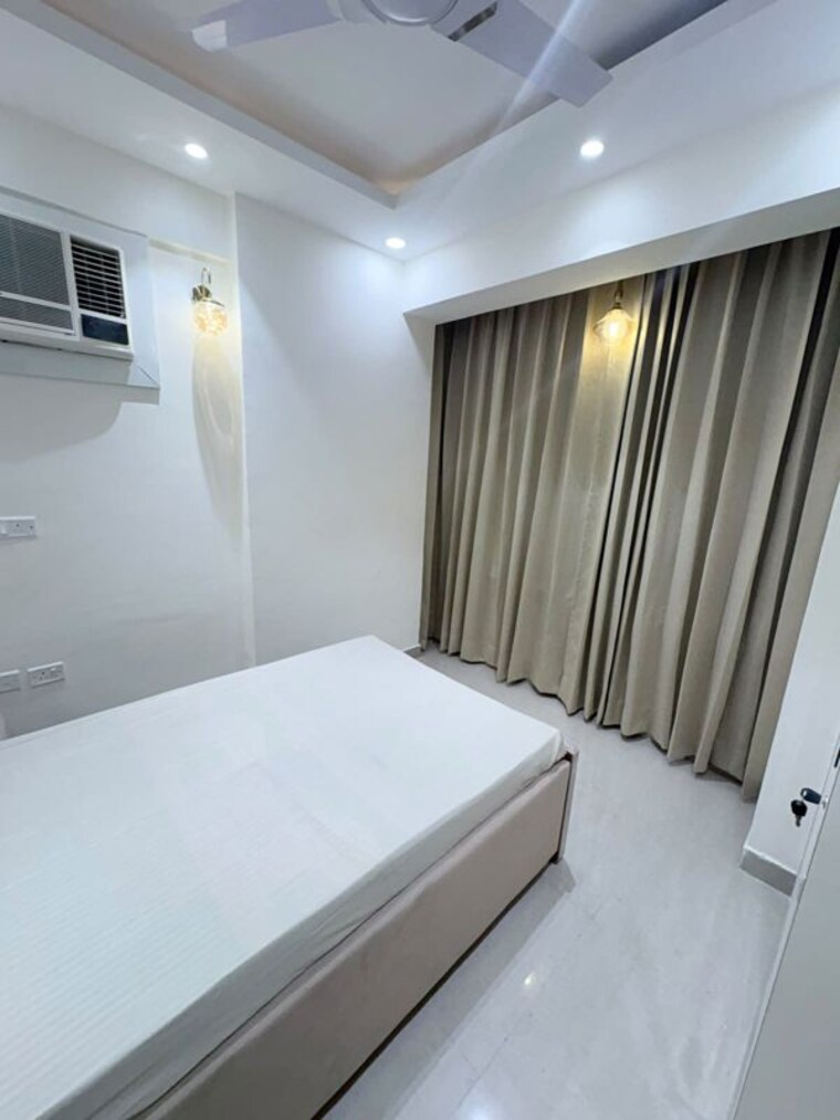 Bedroom, noida central 3 Bedroom 1375 Sq.Ft. Apartment In Noida Central Noida 10582559