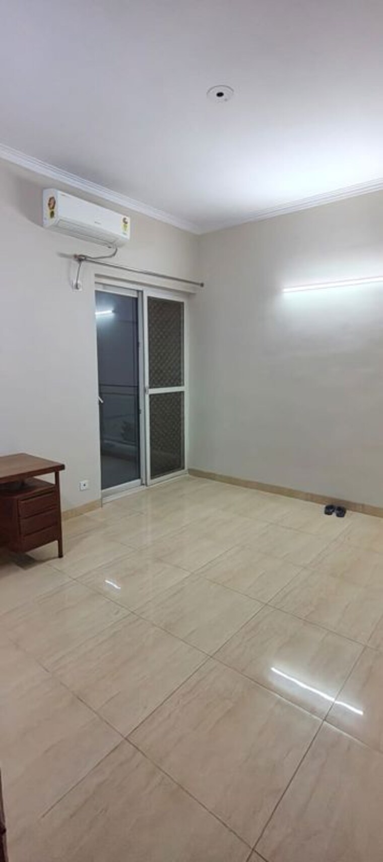 Room, mahagun-moderne 3.5 Bedroom 1900 Sq.Ft. Apartment In Sector 78 Noida 10582558