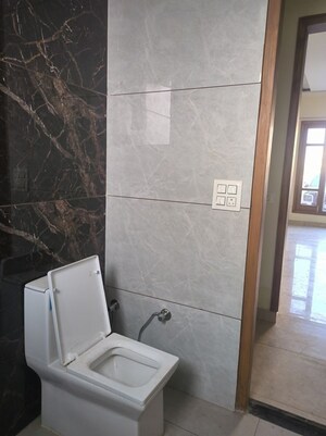 Bathroom in 3 BHK Villa at Aerocity – for Rent