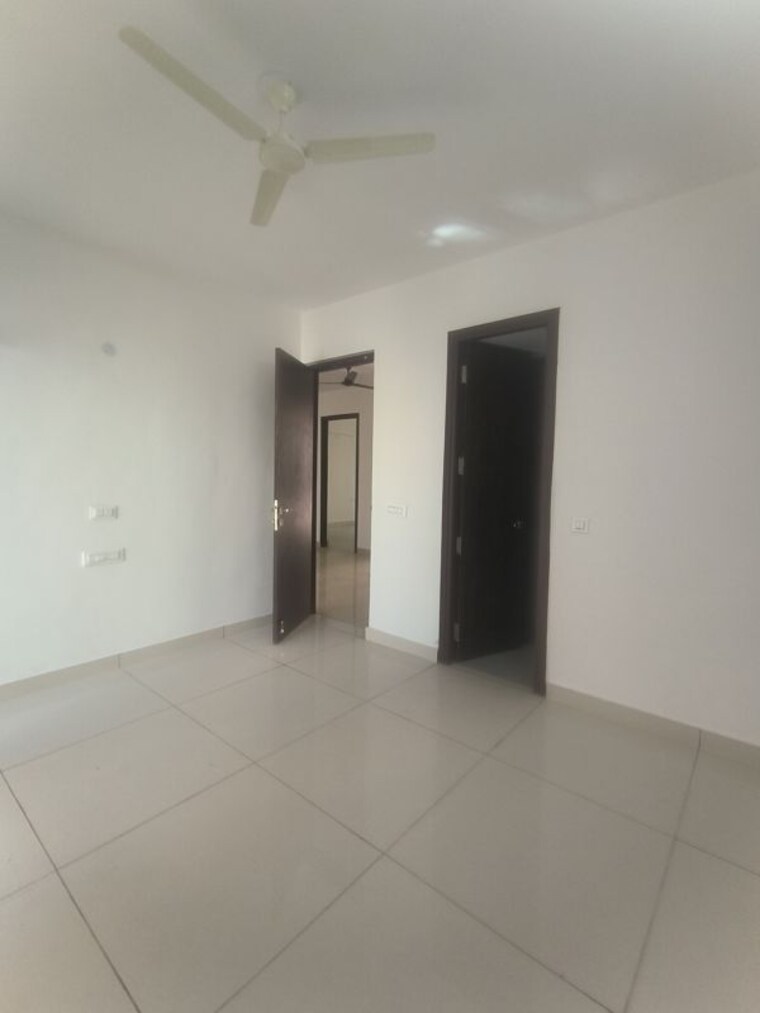 Room, aerocity 3 Bedroom 250 Sq.Yd. Villa In Aerocity Mohali 10582572
