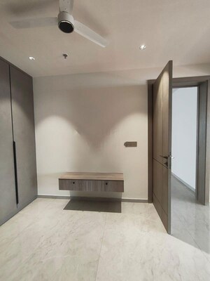 Room in 4 BHK Apartment at Sri Fortune Sonthalia Sky Villas, Kokapet – for Rent