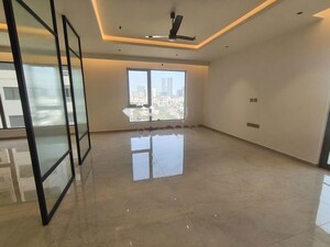 Room in 4 BHK Apartment at Sri Fortune Sonthalia Sky Villas, Kokapet – for Rent